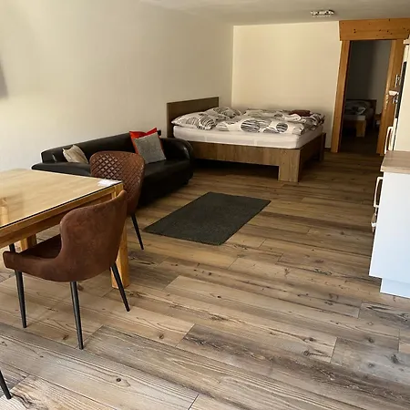 Appartement Mayrberg Mit Terasse